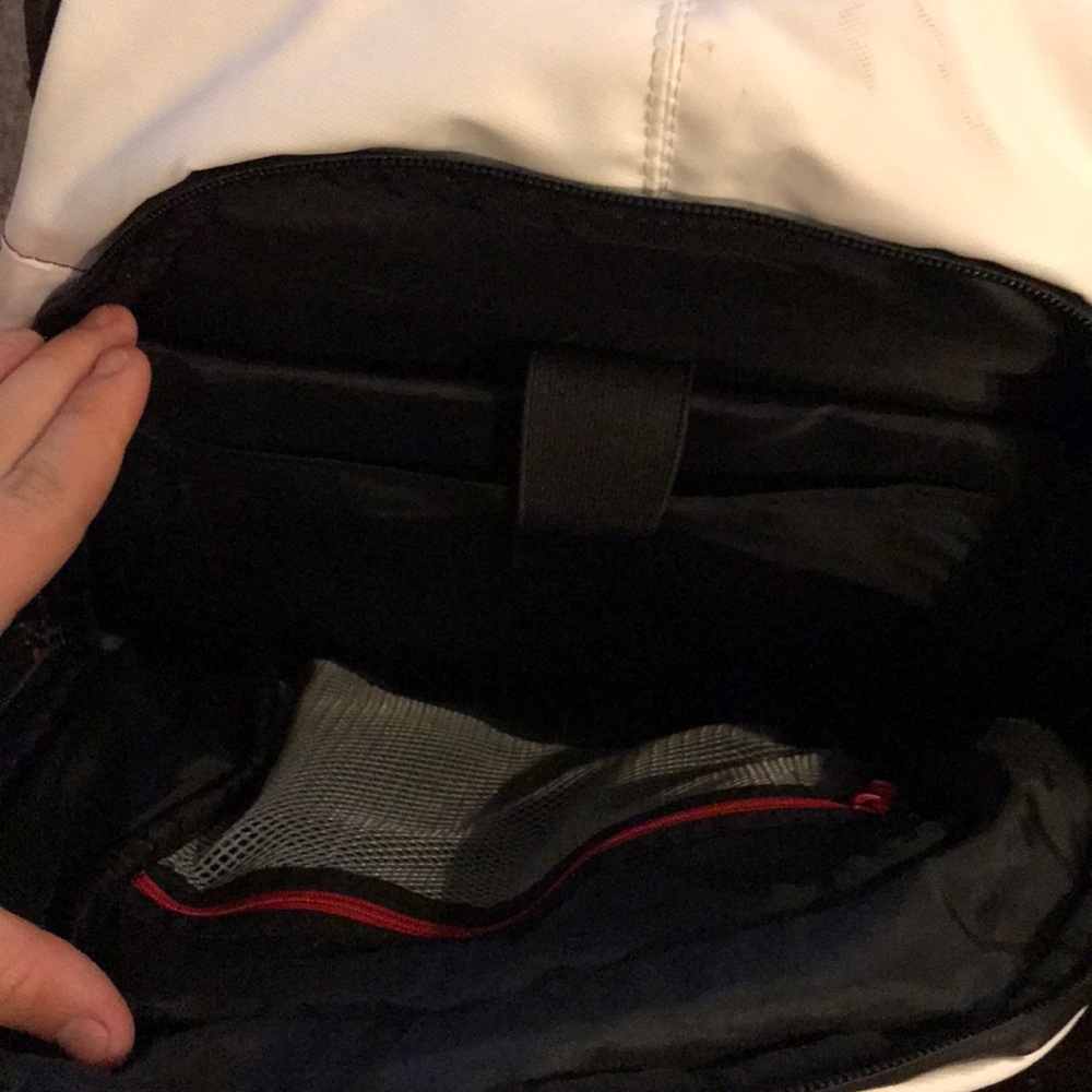 Samsonite white and black backpack - Picture 2 of 4